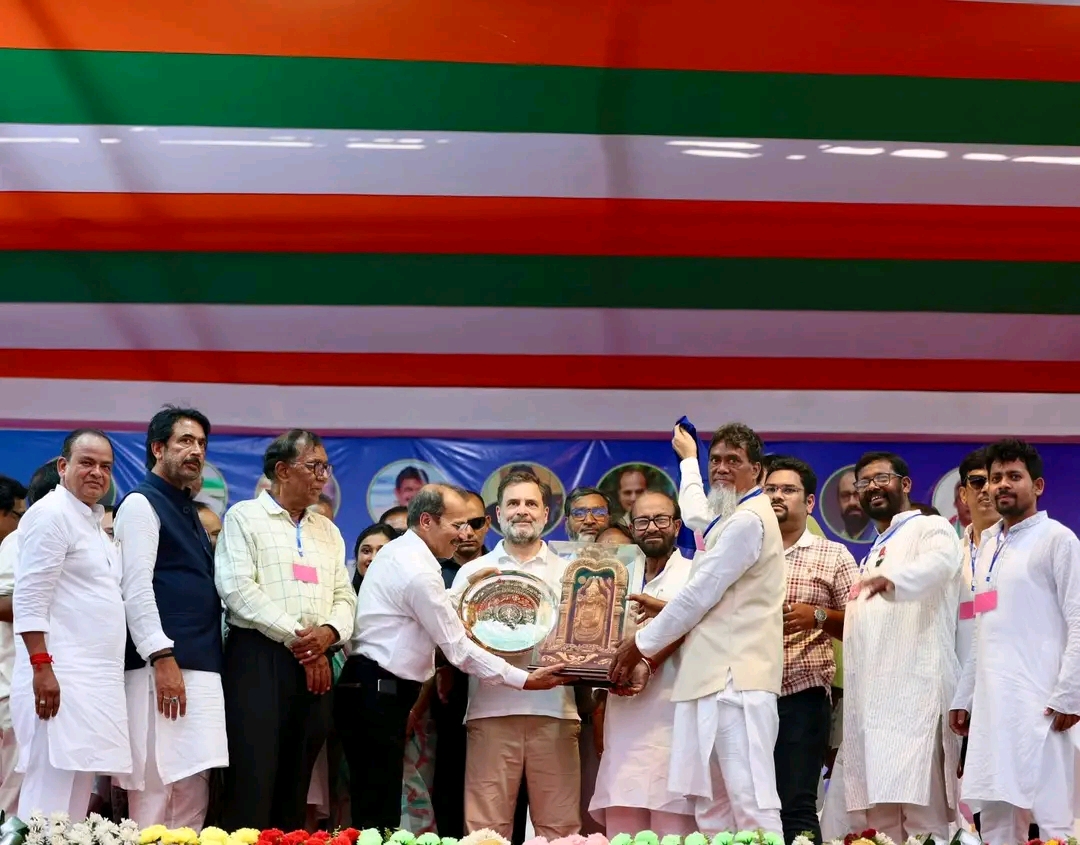मुर्शिदाबाद में राहुल गांधी की बड़ी रैली, कहा— पश्चिम बंगाल में बदलाव का समय आ गया