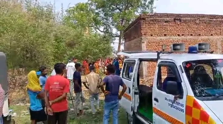 मायके जाने की जिद बनी मौत की वजह, पति ने पत्नी की कुल्हाड़ी से हत्या