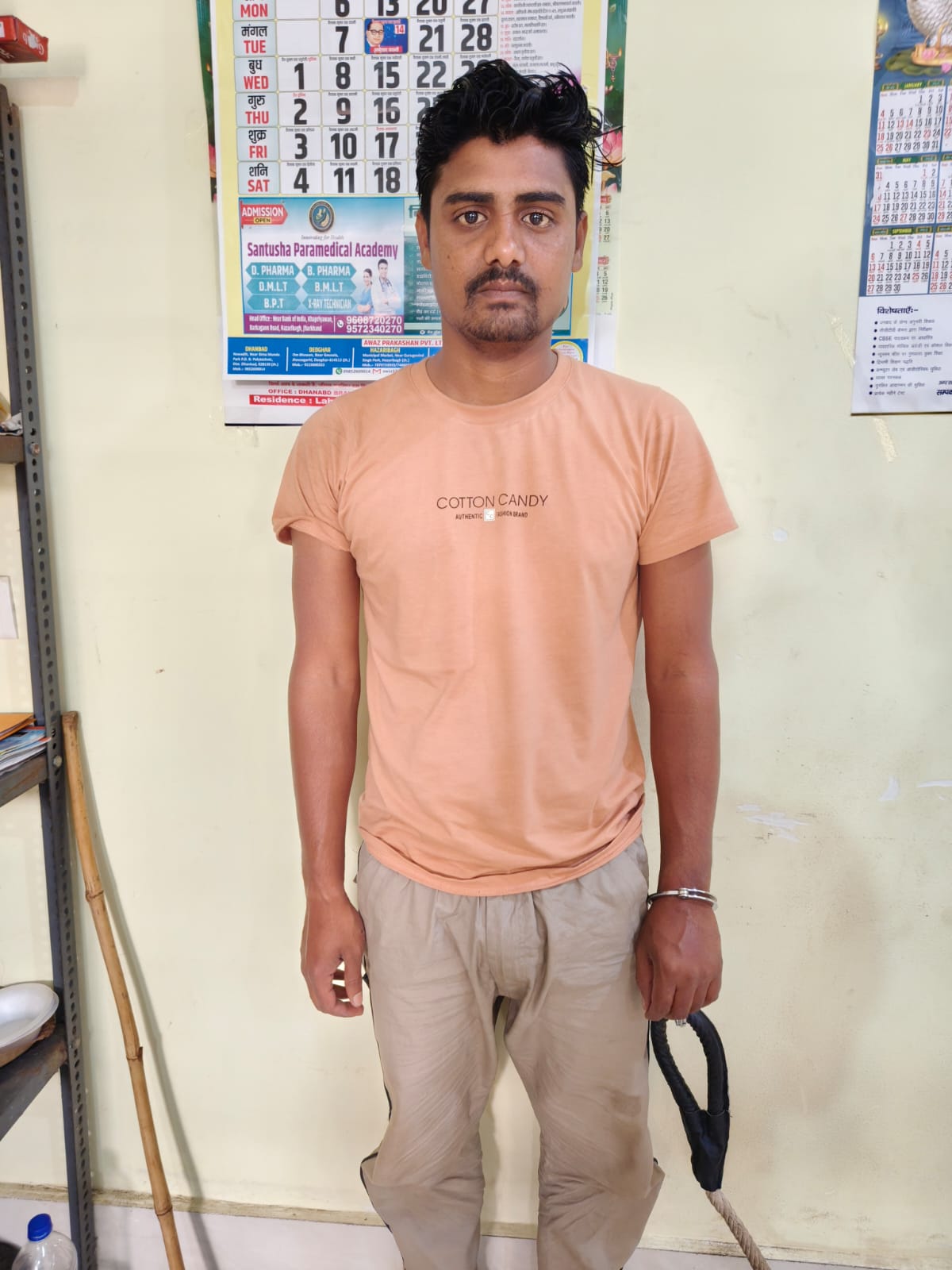 पूर्वी टुंडी पुलिस की बड़ी सफलता: फिल्मी अंदाज में पीछा कर बाइक चोर गिरफ्तार, चोरी की अपाचे बरामद