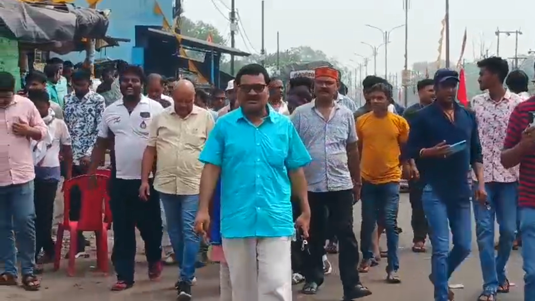केंदुआडीह भू-धंसान स्थल का निरीक्षण करने पहुंचे निरसा विधायक अरूप चटर्जी, लोगों की सुनी समस्याएं
