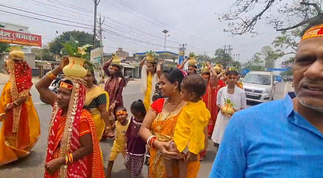 भागलपुर में गूंजे जयकारे: ग्रीन सिटी कॉलोनी में बजरंगबली प्रतिमा की प्राण प्रतिष्ठा, 51 महिलाओं की भव्य कलश यात्रा