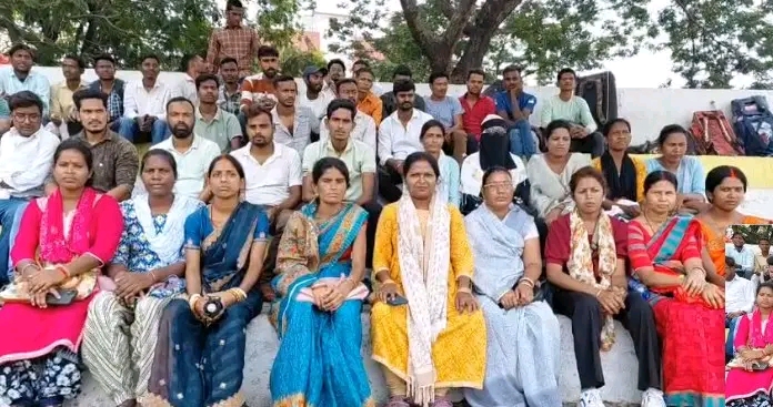 धनबाद में होमगार्ड अभ्यर्थियों का प्रदर्शन, CBI जांच और बहाली की मांग