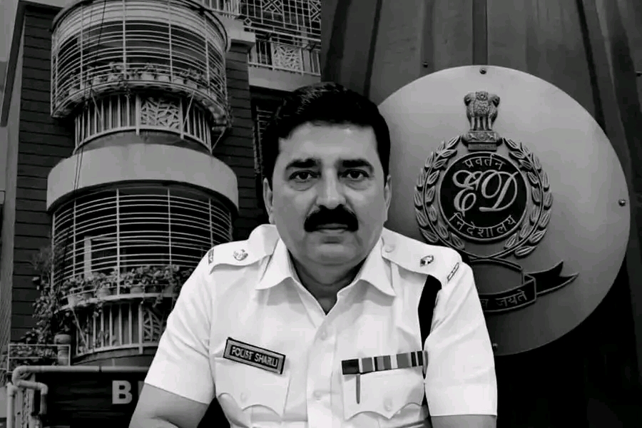 कोलकाता डीसीपी पर ED की बड़ी कार्रवाई: मनी लॉन्ड्रिंग केस में लुक आउट नोटिस जारी