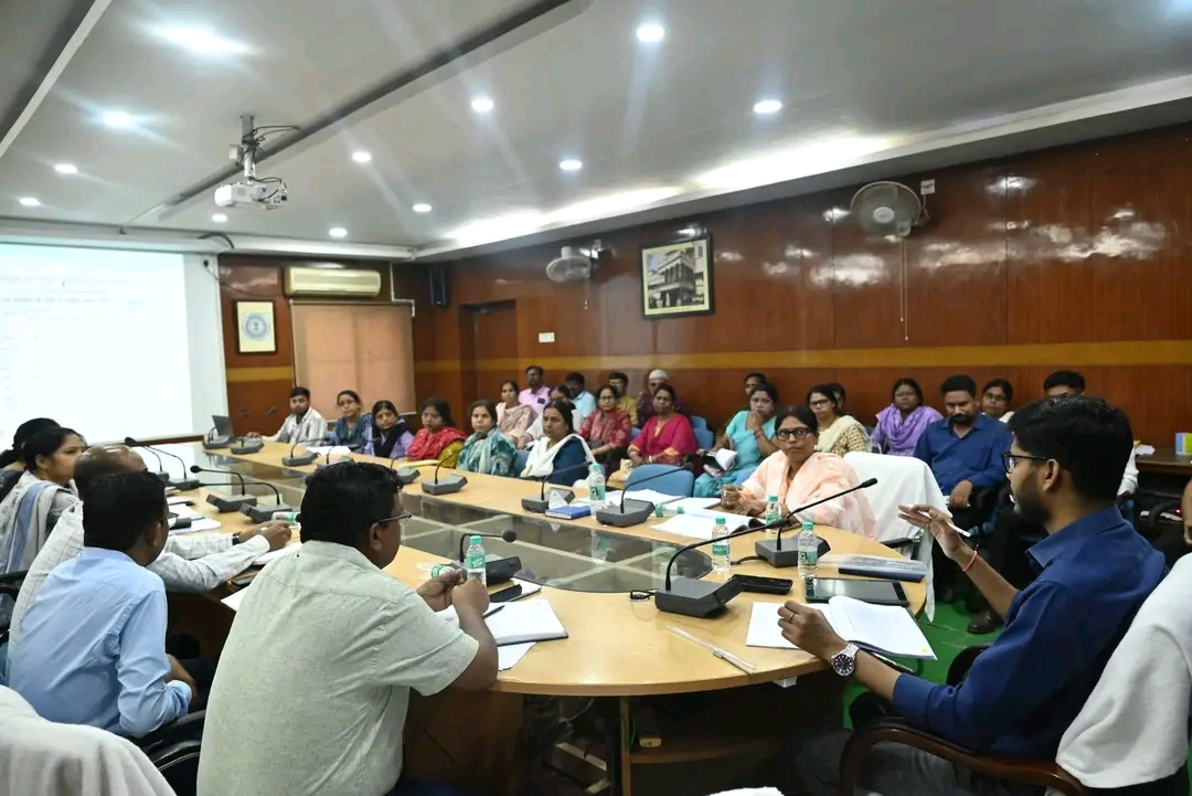 बंद मिले आंगनबाड़ी केंद्र तो होगी कार्रवाई : उप विकास आयुक्त
