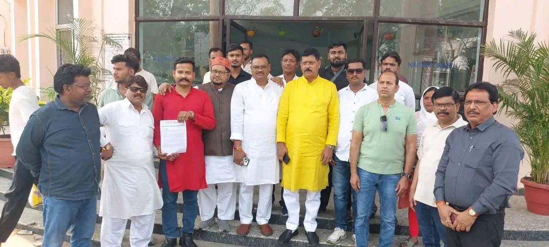 dhanbad कांग्रेस जिलाध्यक्ष ने धनबाद सीओ के खिलाफ दर्ज कराई प्राथमिकी, भ्रष्टाचार और दुर्व्यवहार के लगाए आरोप