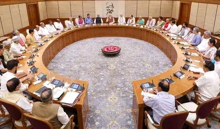 मोदी कैबिनेट के बड़े फैसले: किसानों, ऊर्जा और इंफ्रास्ट्रक्चर सेक्टर को मिली बड़ी राहत