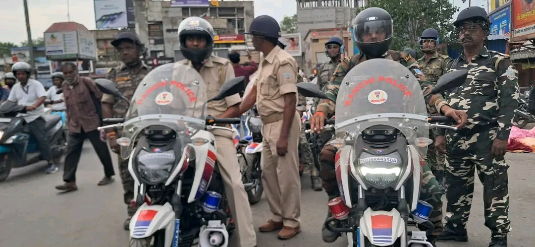 रांची में बकरीद को लेकर कड़ी सुरक्षा, प्रशासन ने निकाला फ्लैग मार्च