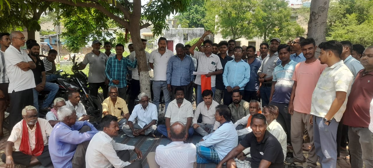 मुकुन्दा में BCCL को जमीन हस्तांतरण का ग्रामीणों ने किया विरोध, आमसभा में प्रस्ताव खारिज