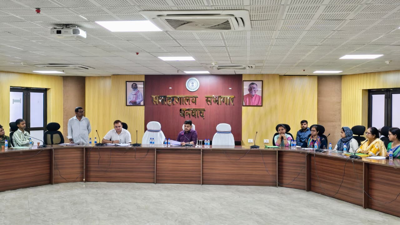 माध्यमिक परीक्षा में खराब रिजल्ट पर डीसी सख्त, प्रिंसिपलों को लगाई कड़ी फटकार