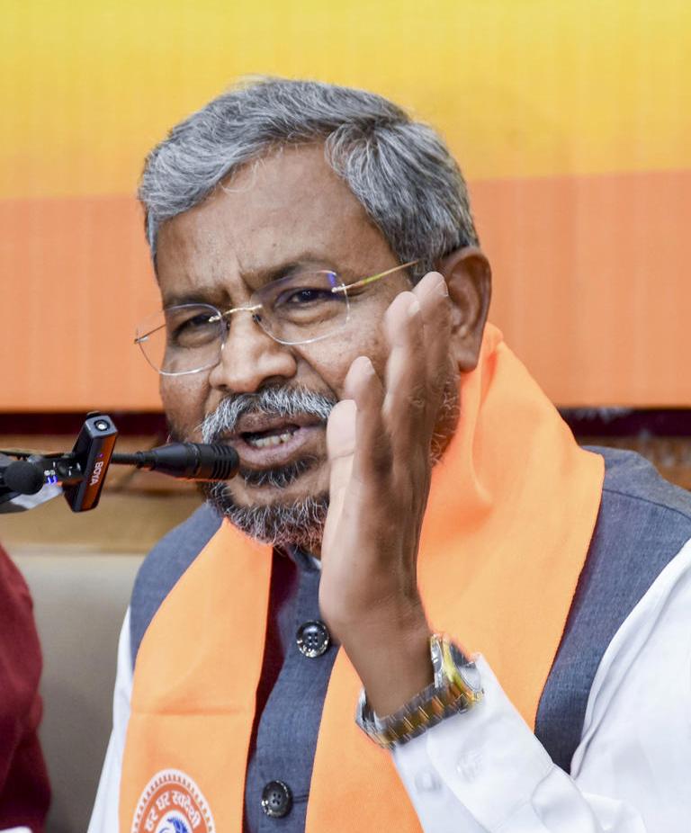 बाबूलाल मरांडी का हेमंत सरकार पर बड़ा हमला, दुमका में अवैध बालू कारोबार पर उठाए सवाल