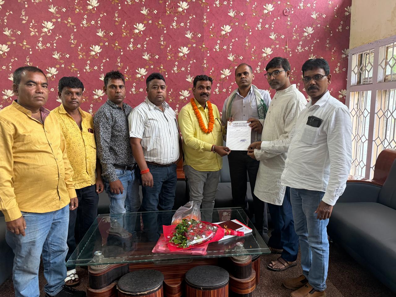 गरीब उत्थान एजुकेशनल एंड वेलफेयर फाउंडेशन की बैठक संपन्न, लखन शर्मा बने धनबाद जिलाध्यक्ष