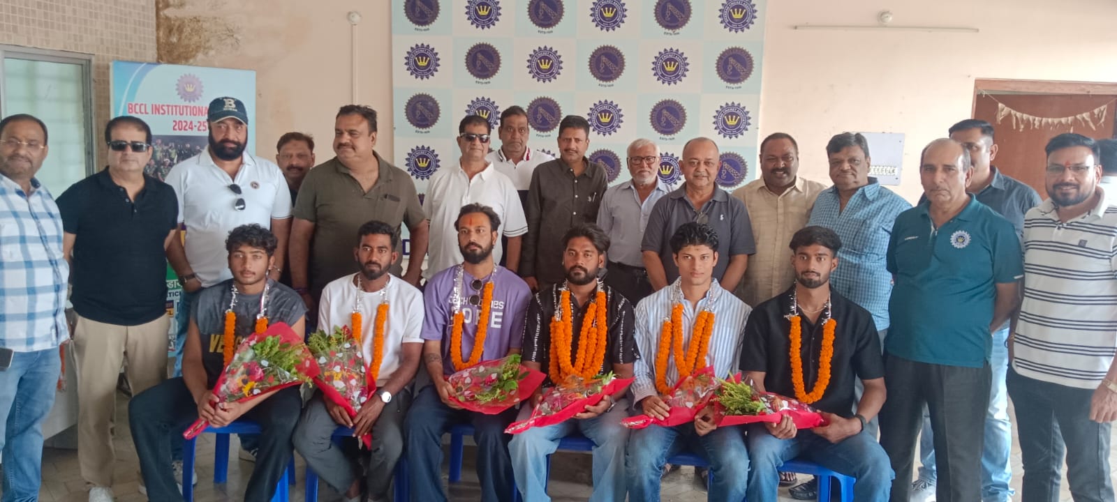 झारखंड टी-20 क्रिकेट लीग में धनबाद के 8 खिलाड़ियों का चयन, डीसीए में खुशी की लहर