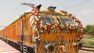 आनंद विहार–खुर्दा रोड समर स्पेशल ट्रेन आज से शुरू, झारखंड-बिहार के यात्रियों को मिलेगी राहत