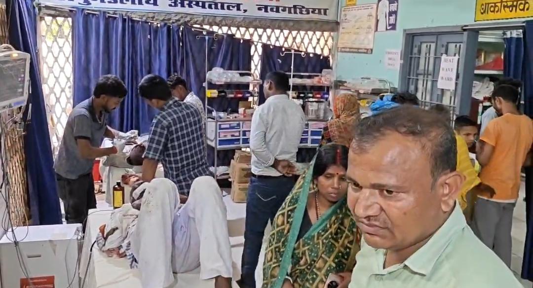 नवगछिया अस्पताल में लापरवाही! इमरजेंसी में तड़पते रहे मरीज, डॉक्टर क्रिकेट खेलते रहे