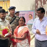 बलियापुर पहुंचने पर डीसी और डीडीसी का स्वागत, प्रमुख पिंकी देवी ने किया अभिनंदन