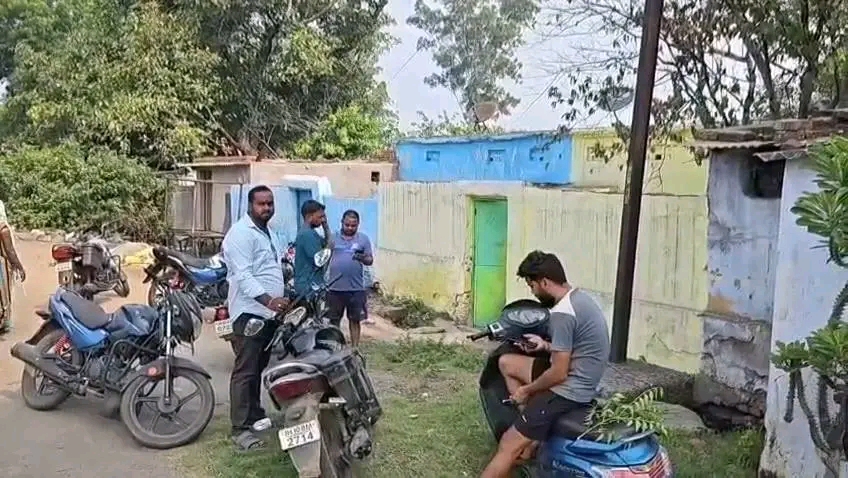 धनबाद में बमबाजी की घटना से फैली दहशत, सुरक्षा पर उठे सवाल