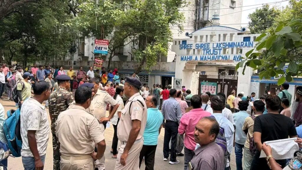 NEET (UG) 2026 पुनर्परीक्षा को लेकर सिटी एसपी ने किया परीक्षा केंद्र का निरीक्षण