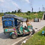 कतरास गोशाला पुल के पास टाटा मैजिक और टेंपो में भीषण टक्कर, दोनों चालक घायल
