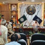धनबाद में जनता दरबार का आयोजन, उपायुक्त ने अधिकारियों को दिए त्वरित कार्रवाई के निर्देश