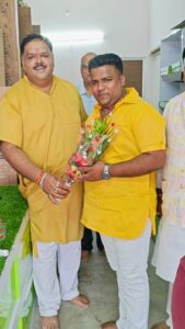 धनबाद के मेमको मोड़ में खुला आधुनिक प्लाईहाउस और हार्डवेयर शोरूम