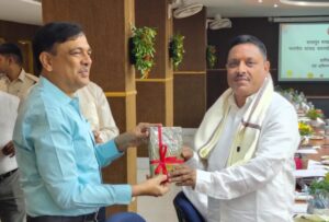 पूर्व मध्य रेल दानापुर मंडल संसदीय समिति की बैठक में पिंटू कुमार सिंह ने उठाईं यात्री सुविधाओं से जुड़ी 15 प्रमुख मांगें