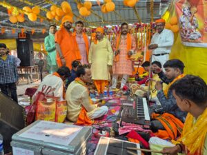 धनबाद बार एसोसिएशन के नए शेड में संगीतमय सुंदरकांड पाठ, मानस के दोहों पर झूमे अधिवक्ता