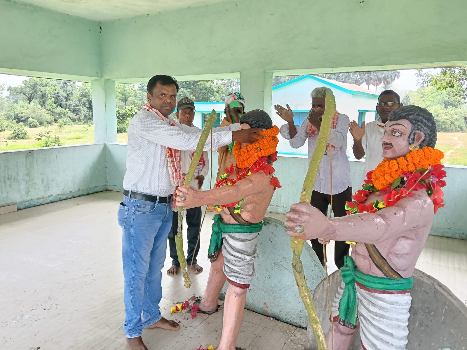 पूर्वी टुंडी के सोनोत संथाल समाज ने मनाया हूल दिवस, वीर शहीद सिद्धू-कान्हू को दी श्रद्धांजलि