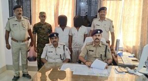 24 घंटे के भीतर ज्वेलरी दुकान चोरी कांड का खुलासा, दो आरोपी गिरफ्तार