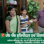 धनबाद डीसी ने बदली मासूम की जिंदगी, मिनटों में मिली कान की मशीन