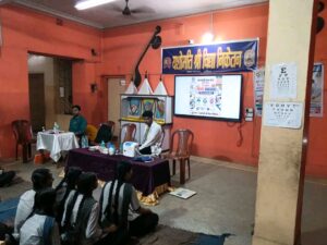 धनबाद में नि:शुल्क स्वास्थ्य शिविर, 70 विद्यार्थियों की हुई स्वास्थ्य जांच