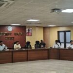 धनबाद में जिला CSR समिति की बैठक, विकास योजनाओं में कॉर्पोरेट सहयोग बढ़ाने पर जोर