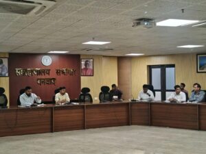 धनबाद में जिला CSR समिति की बैठक, विकास योजनाओं में कॉर्पोरेट सहयोग बढ़ाने पर जोर