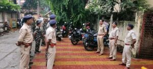 धनबाद कोर्ट की सुरक्षा व्यवस्था हाई अलर्ट पर, डीएसपी ने किया औचक निरीक्षण