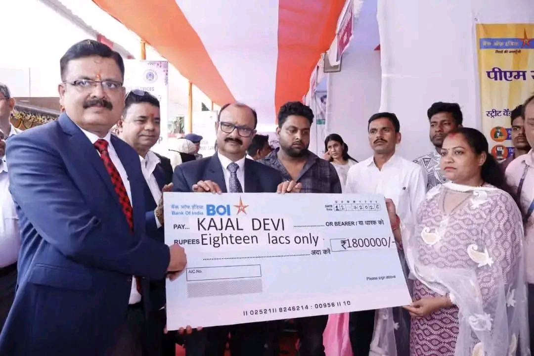धनबाद में मेगा लीगल इंपावरमेंट कैंप, करोड़ों की परिसंपत्तियों का वितरण; सैकड़ों लाभुकों को मिला योजनाओं का लाभ