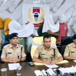 bokaro बोकारो पुलिस का साइबर ठगों पर बड़ा प्रहार, 9 शातिर गिरफ्तार; मोबाइल, सिम, बैंक पासबुक और नकदी बरामद