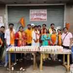 dhanbad जगन्नाथ रथ यात्रा में एबीवीपी का सेवा शिविर बना श्रद्धालुओं का सहारा, पुलिस लाइन के पास हुआ पेयजल वितरण
