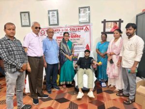 dhanbad बलियापुर के पर्जन्य बी.एड. कॉलेज में स्वैच्छिक रक्तदान शिविर, रक्तदाताओं का हुआ सम्मान