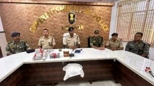 लातेहार पुलिस को बड़ी सफलता, AK-56 समेत भारी मात्रा में हथियार और गोलियां बरामद