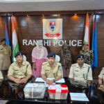 रांची: अंतरराज्यीय चोरी गिरोह का भंडाफोड़, दो आरोपी गिरफ्तार; ₹17.36 लाख नकद समेत लाखों का सामान बरामद