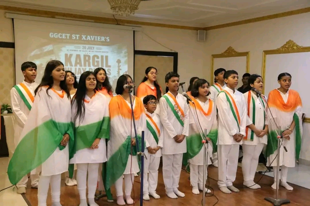धनबाद | कारगिल विजय दिवस पर अमर वीरों को श्रद्धांजलि, जीजीसीईटी सेंट जेवियर्स इंटरनेशनल स्कूल में देशभक्ति से ओतप्रोत कार्यक्रम