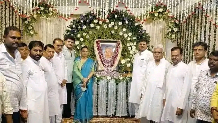 पूर्व मंत्री स्व. बच्चा सिंह की दूसरी पुण्यतिथि पर उमड़ा जनसैलाब, दी गई भावभीनी श्रद्धांजलि