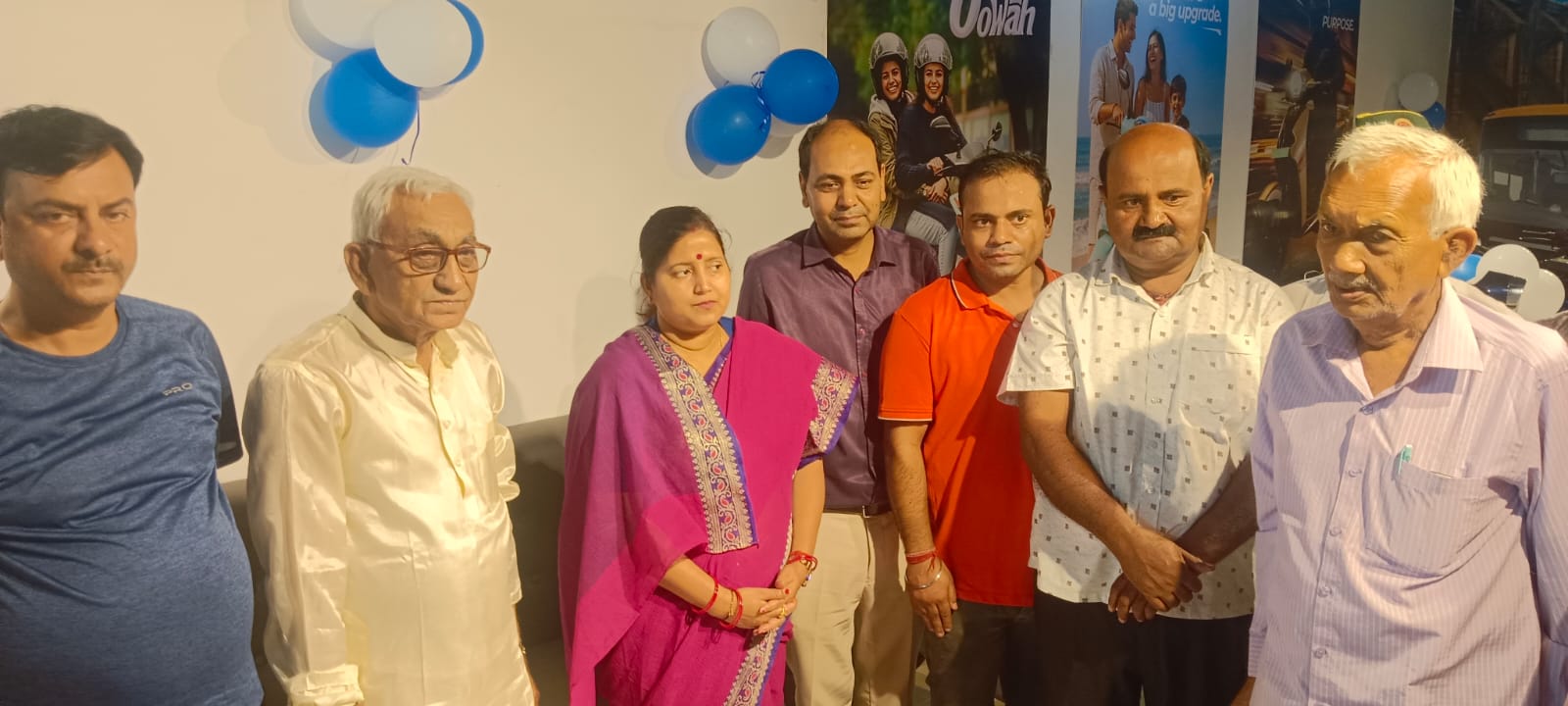 इलेक्ट्रिक स्कूटी बिगॉस के नए शोरूम का उद्घाटन, झरिया विधायक रागिनी सिंह ने फीता काटकर किया शुभारंभ