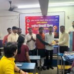 धनबाद और सिंदरी में छात्र संवाद, स्वास्थ्य सेवा और राष्ट्र निर्माण के संकल्प के साथ हुए विविध कार्यक्रम