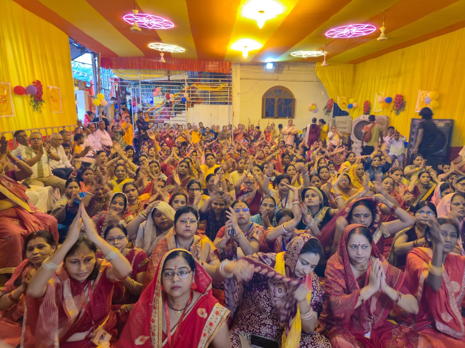 जागृत मंदिर में श्रीकृष्ण की बाल लीलाओं से भक्तिमय हुआ वातावरण, गोवर्धन लीला की झांकी ने मोहा मन