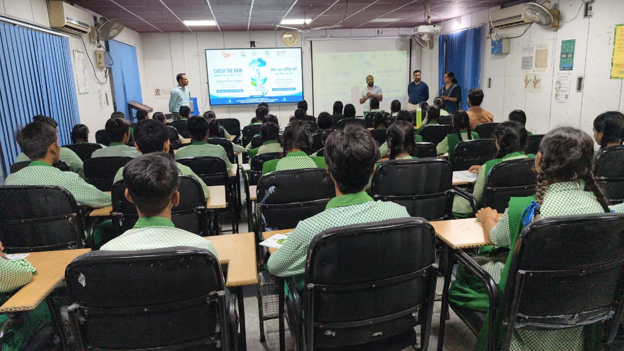 IIT (ISM) धनबाद में वर्षा जल संचयन पर जागरूकता कार्यक्रम, छात्रों को जल संरक्षण का दिया संदेश