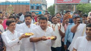 dhanbad इस्कॉन वृन्दावन विहार की भव्य जगन्नाथ रथ यात्रा संपन्न, हरिनाम संकीर्तन से भक्तिमय हुआ शहर