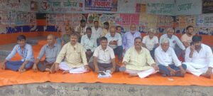 dhanbad सोनम वांगचुक से वार्ता कर भूख हड़ताल समाप्त कराने की मांग, धनबाद में संयुक्त मोर्चा का प्रदर्शन