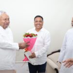 जदयू के राष्ट्रीय अध्यक्ष नीतीश कुमार का जल्द होगा धनबाद दौरा, संगठन विस्तार को लेकर हुई अहम चर्चा