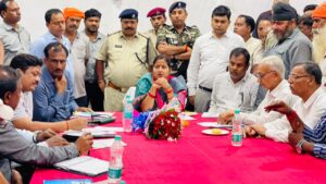 जनहित के 17 मुद्दों पर झरिया विधायक रागिनी सिंह का एक्शन, लोदना एरिया-10 प्रबंधन को सौंपा मांग-पत्र