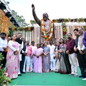 रांची में शिबू सोरेन को श्रद्धांजलि, हेमन्त सोरेन ने याद किया संघर्षमय जीवन